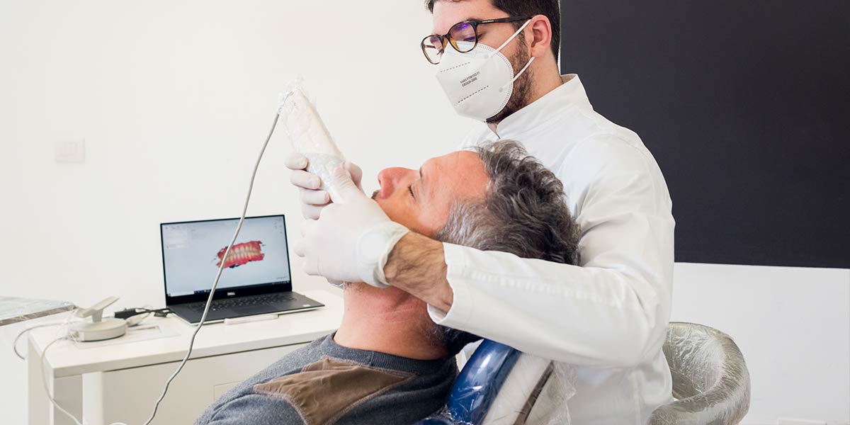 Scanner intraorale per impronte dentali in alta fedeltà - Dt Antonio Manni - Dentista - Racale - Lecce